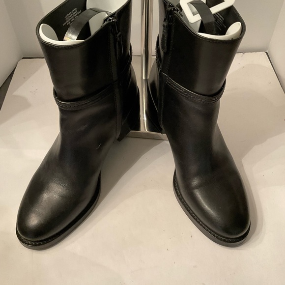 Tory Burch black over the ankle boots - Picture 6 of 6